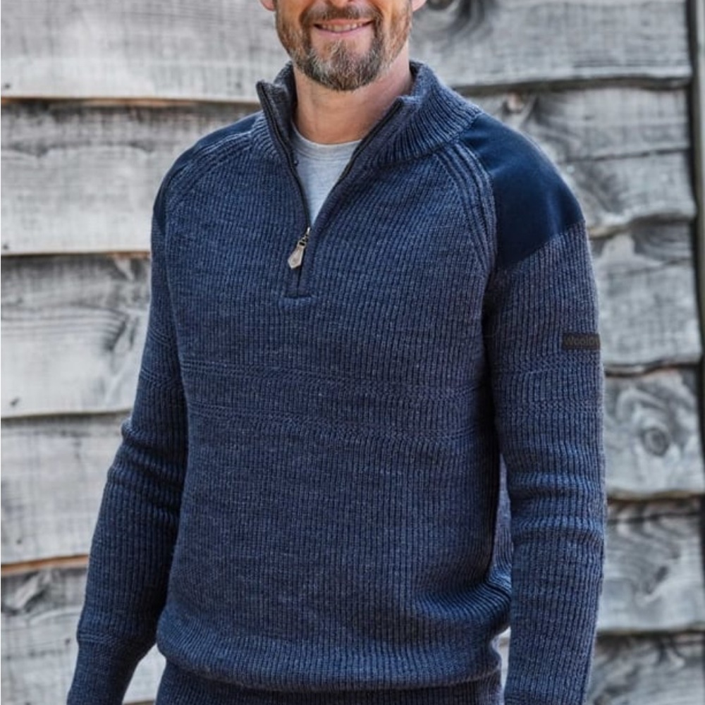 Woolovers Men's Navy Blue Hill Walker Sweater Size Small New With Tags
